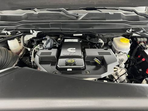 Used 2024 RAM 2500 Laramie w/ Safety Group AWD/4WD image 23