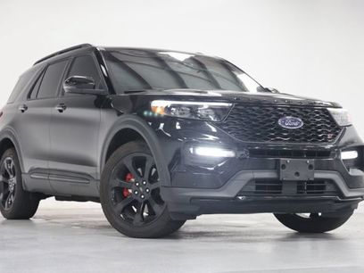 Used 2024 Ford Explorer ST w/ Technology Package