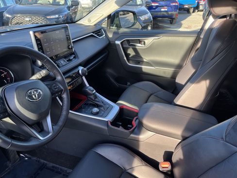 Certified 2022 Toyota RAV4 TRD Off-Road image 17