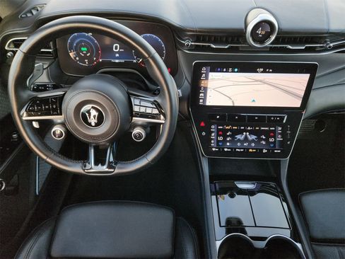 Used 2023 Maserati Grecale Modena image 35