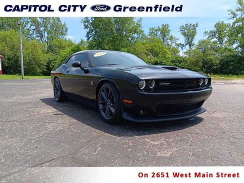 Used 2019 Dodge Challenger R/T Scat Pack RWD image 1