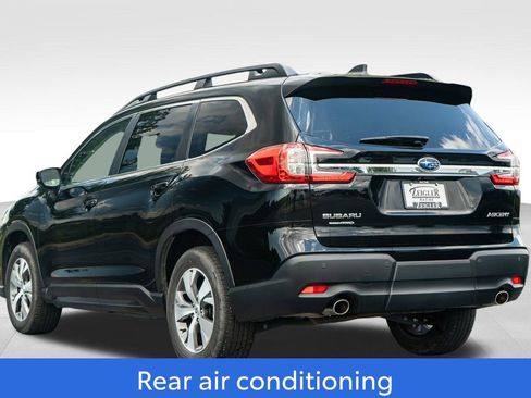Used 2024 Subaru Ascent Premium w/ Convenience Package image 5