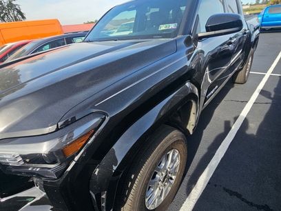 Used 2025 Toyota Tacoma SR5