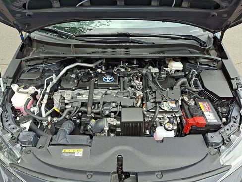 Used 2023 Toyota Corolla LE w/ Carpet Mat Package (TMS) AWD/4WD image 28
