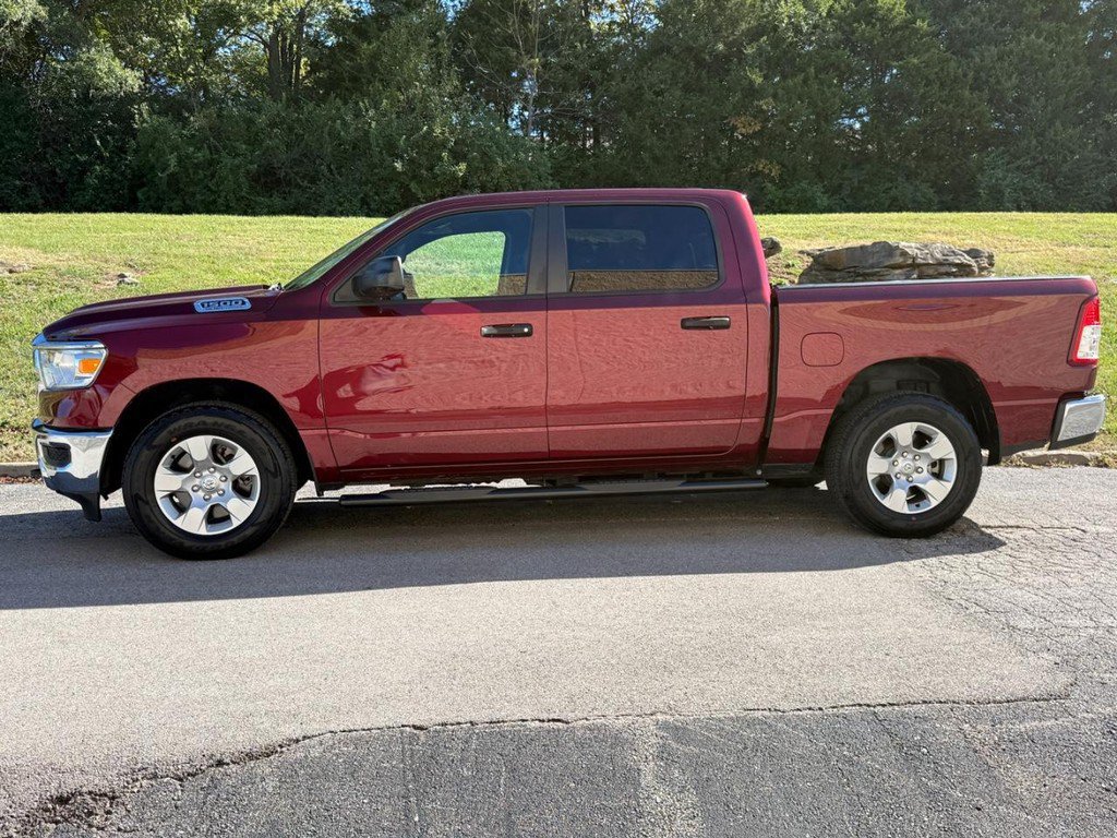 Used 2024 RAM 1500 Tradesman AWD/4WD image 2