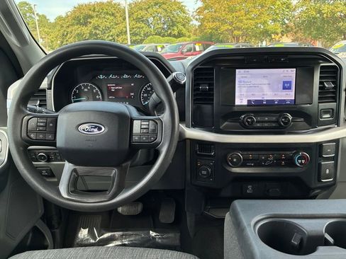 Used 2023 Ford F150 XLT AWD/4WD image 14