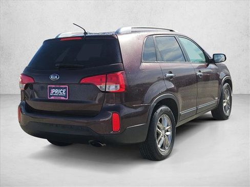 Used 2015 Kia Sorento LX image 5