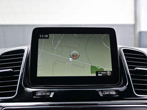 Used 2017 Mercedes-Benz GLE 350 4MATIC image 20