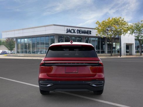 New 2026 Lincoln Nautilus Premier image 5