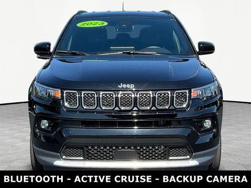 Used 2023 Jeep Compass Limited AWD/4WD image 2