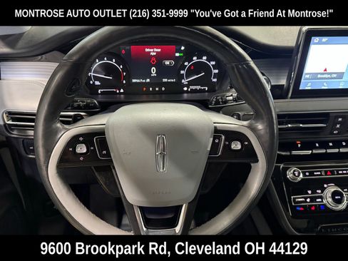 Used 2022 Lincoln Corsair AWD w/ Premium Package image 17