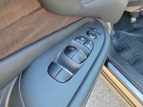 Certified 2019 Nissan Murano Platinum image 21