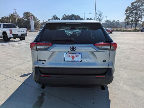 New 2025 Toyota RAV4 LE image 6