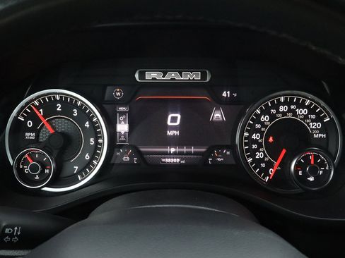 Used 2025 RAM 1500 Laramie image 36