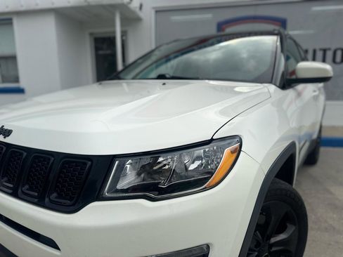 Used 2018 Jeep Compass Latitude w/ Popular Equipment Group AWD/4WD image 4