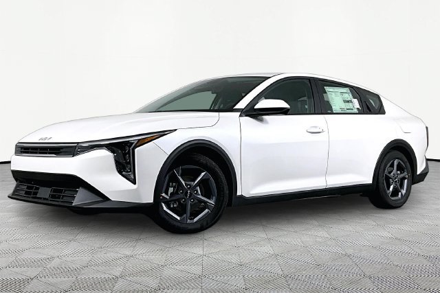 New 2026 Kia K4 FWD image 1