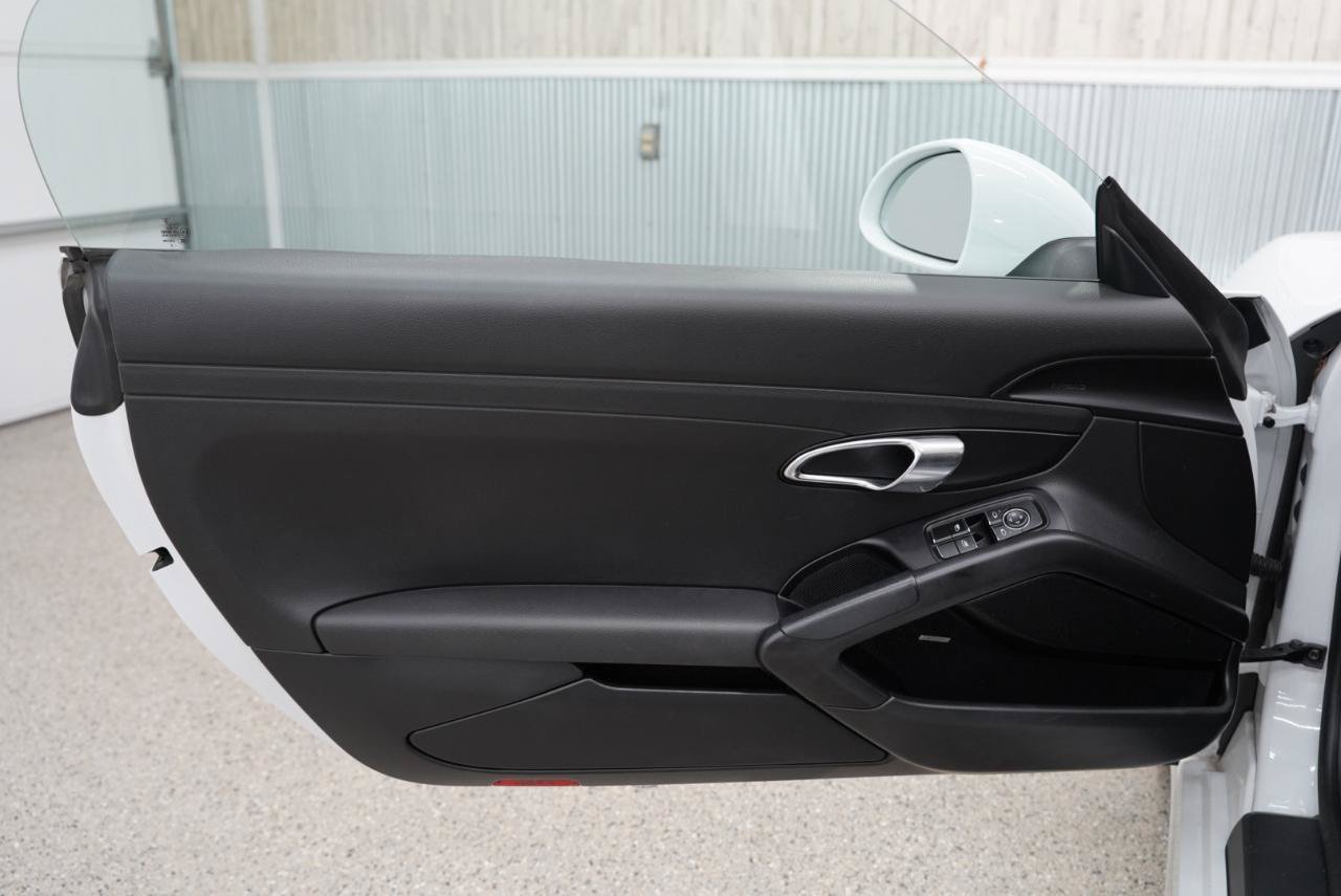 Used 2016 Porsche Boxster RWD image 30