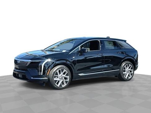 New 2025 Cadillac Optiq Luxury 1 image 1