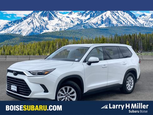 Used 2024 Toyota Grand Highlander XLE image 1