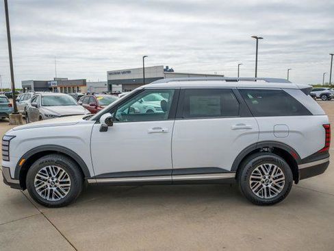 New 2026 Hyundai Palisade SEL FWD image 2