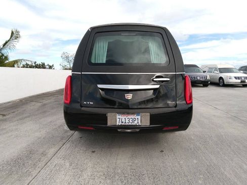 Used 2015 Cadillac XTS Hearse FWD image 2