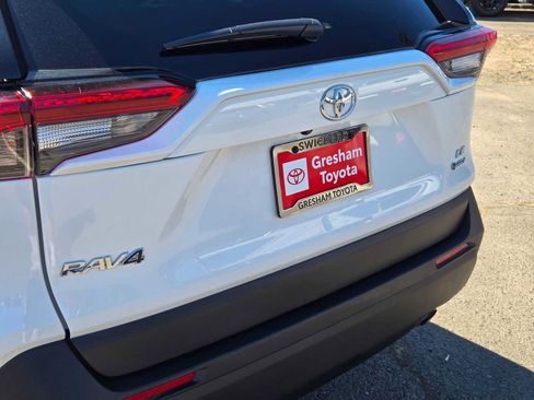 Certified 2025 Toyota RAV4 LE AWD/4WD image 18