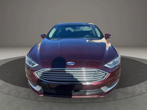 Used 2018 Ford Fusion Energi SE image 2