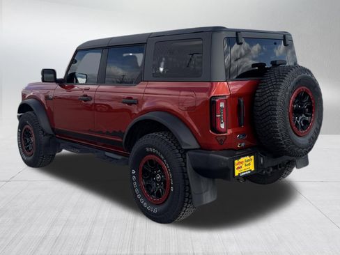 Used 2023 Ford Bronco Wildtrak image 7