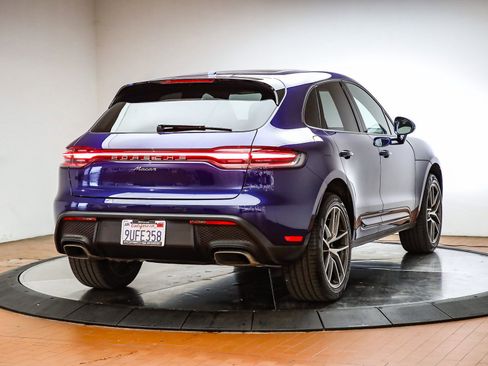 Certified 2025 Porsche Macan image 6