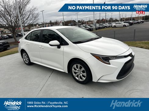 Certified 2024 Toyota Corolla LE image 1