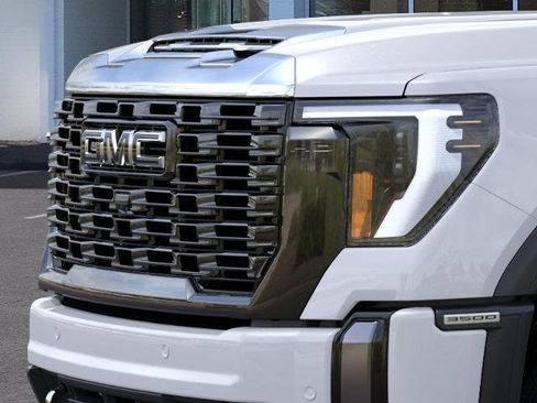New 2026 GMC Sierra 3500 Denali Ultimate image 13