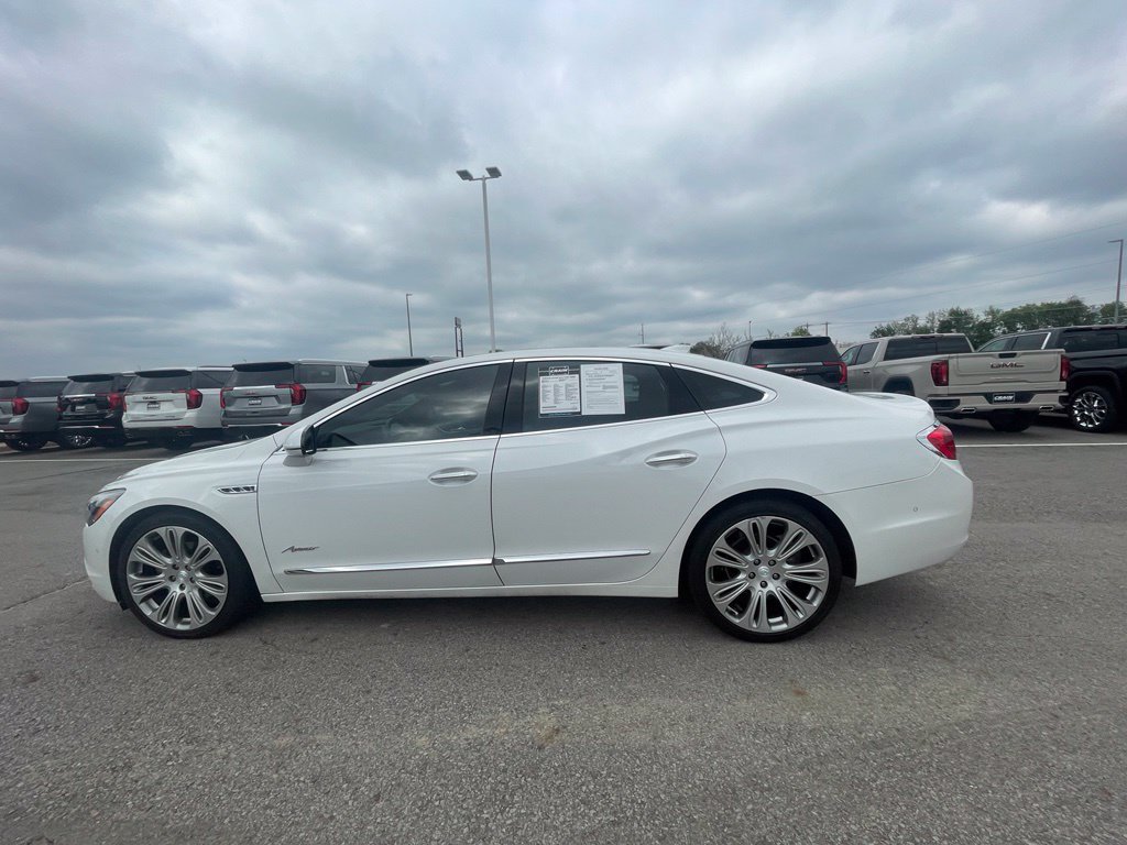 Used 2018 Buick LaCrosse Avenir w/ Driver Confidence Package #2 AWD/4WD image 10