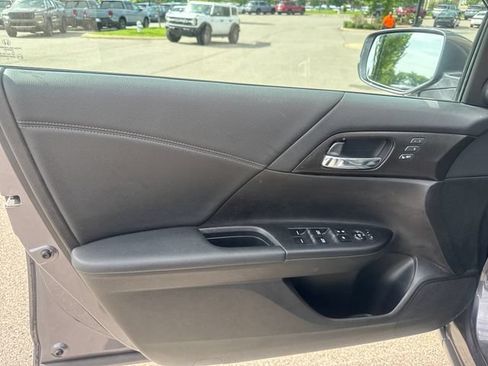 Used 2014 Honda Accord EX-L image 9