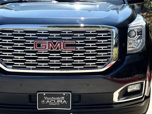 Used 2019 GMC Yukon Denali image 9