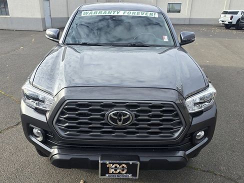 Used 2022 Toyota Tacoma TRD Off-Road image 3