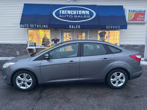 Used 2014 Ford Focus SE image 9