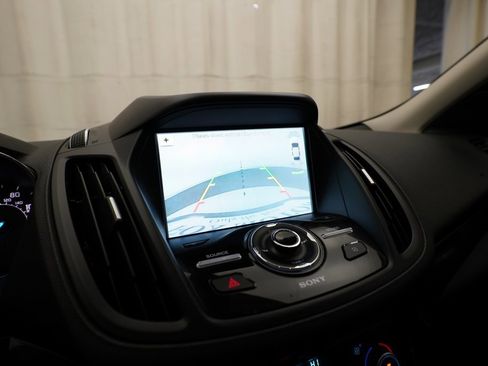 Used 2019 Ford Escape Titanium image 21