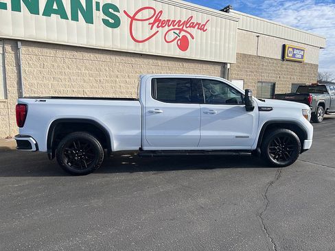 Used 2020 GMC Sierra 1500 Elevation image 13