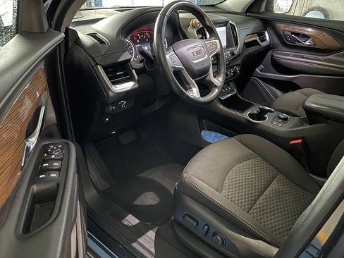 Used 2018 GMC Terrain SLE w/ Driver Convenience Package FWD image 5