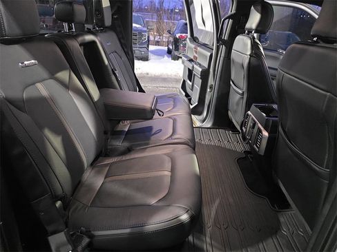 Used 2015 Ford F150 Platinum w/ Equipment Group 701A Luxury image 11