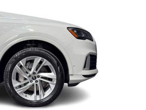 Used 2021 Audi Q7 2.0T Premium Plus w/ Premium Plus Package AWD/4WD image 8