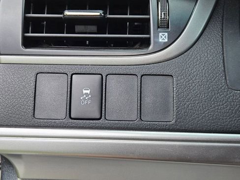 Used 2014 Toyota Camry LE FWD image 8