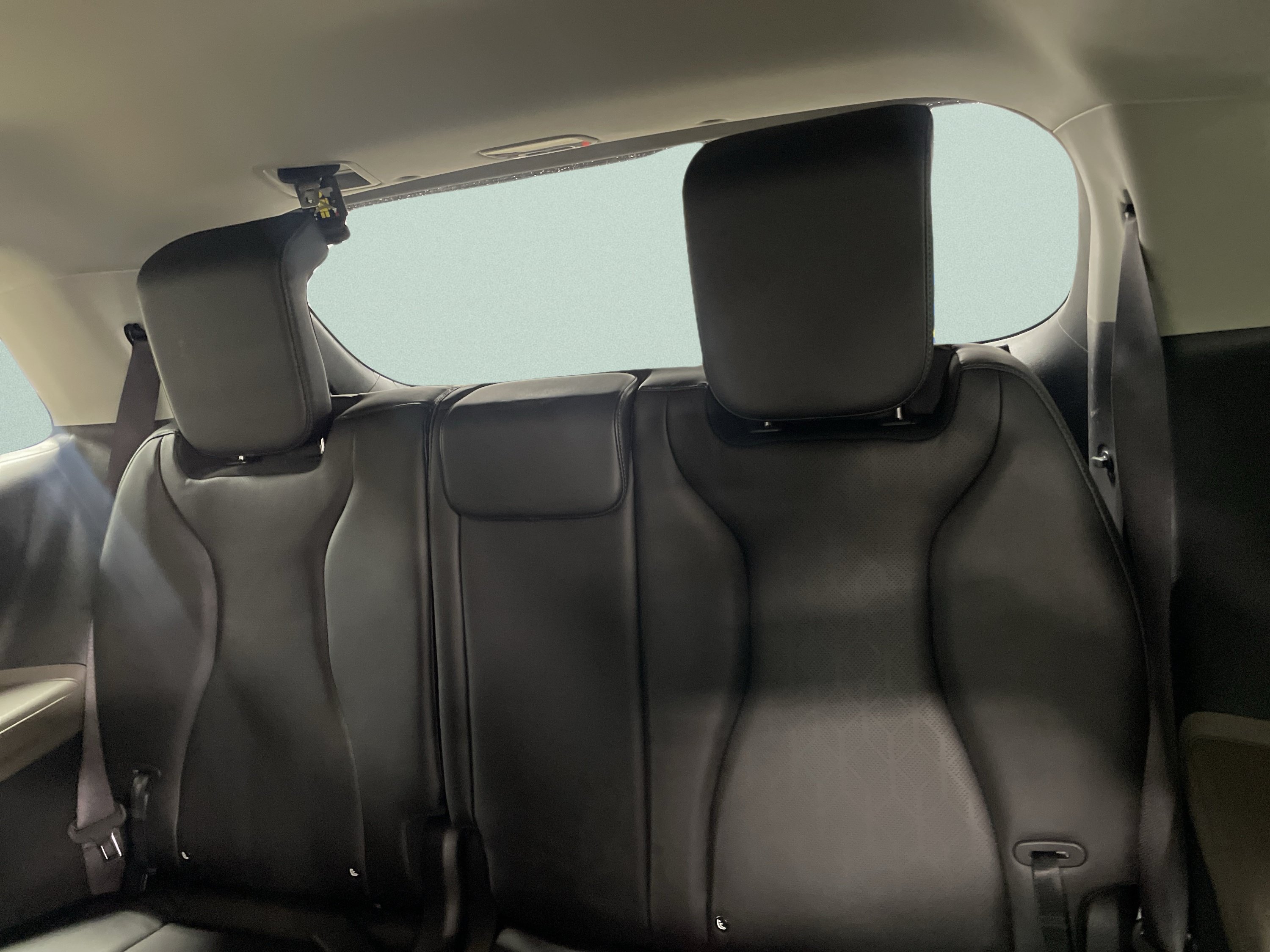 Used 2026 Kia Carnival FWD image 12