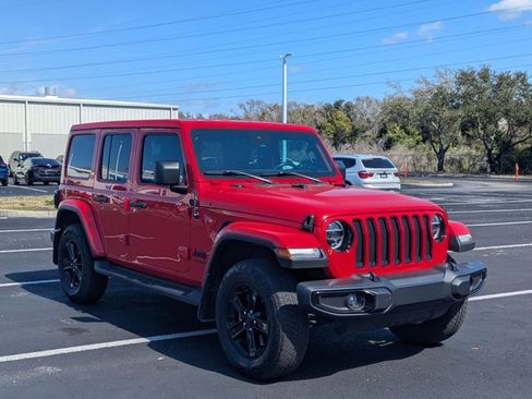 Used 2021 Jeep Wrangler Unlimited Sahara image 3