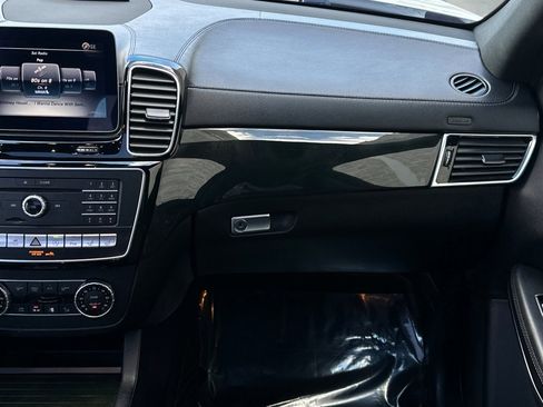 Used 2017 Mercedes-Benz GLS 550 4MATIC image 29