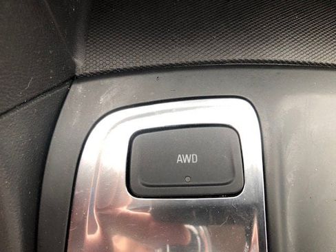 Used 2021 Chevrolet Equinox LT AWD/4WD image 25