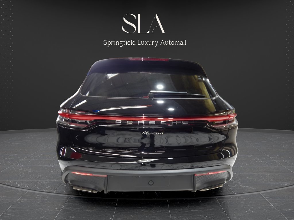 Used 2022 Porsche Macan AWD/4WD image 7