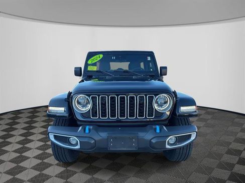 Used 2024 Jeep Wrangler Unlimited Sahara image 2