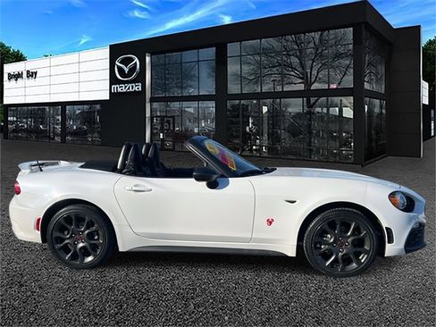 Used 2020 FIAT 124 Spider Abarth w/ Convenience Group image 5