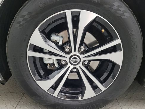 Used 2023 Nissan Sentra SV FWD image 31